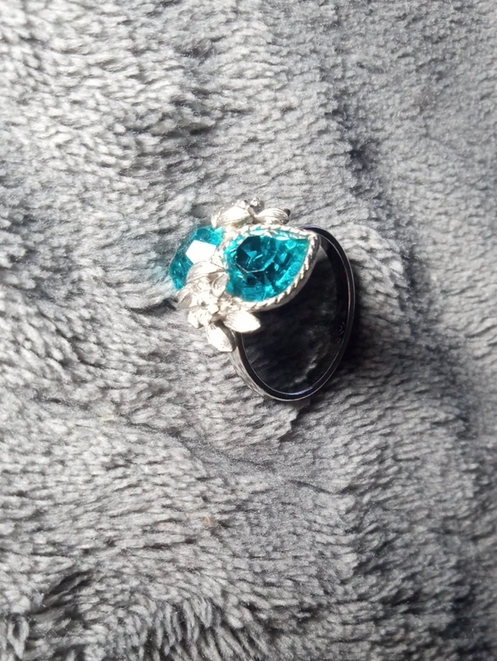 Vintage Sarah Coventry Adjustable Ring "Love Story Double Hearts" - Picture 4 of 8